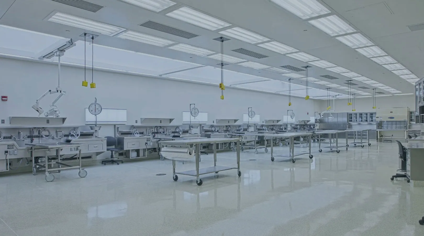 Soluciones de equipos mortuorios YSENMED